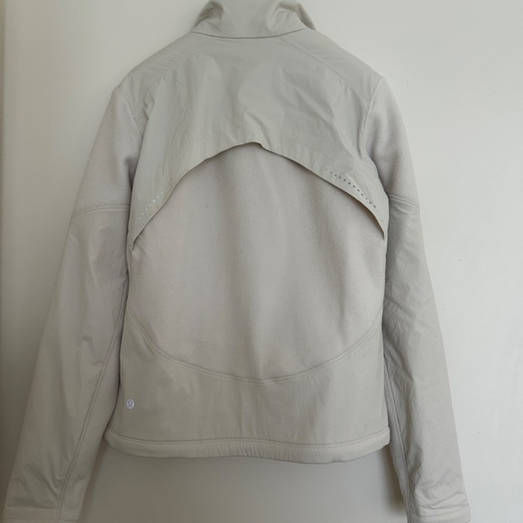 Lululemon Jacket - Picture 2 of 4